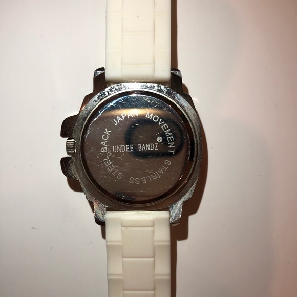 Peace sign white watch - Picture 4 of 4